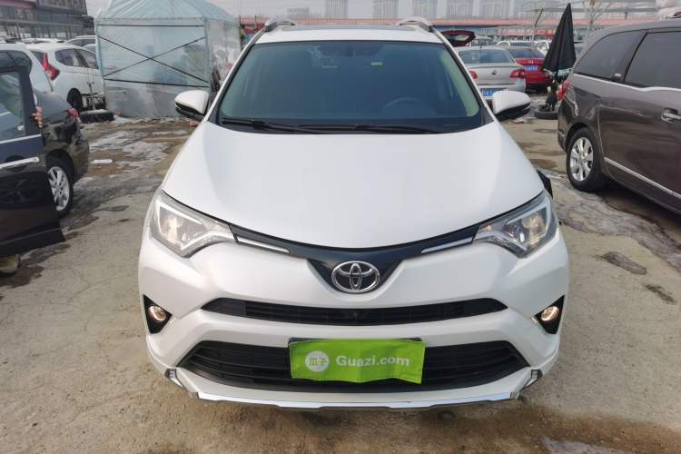 Used Toyota RAV4 2016 2.0L CVT Two-Wheel Drive Comfort Edition China V Standard