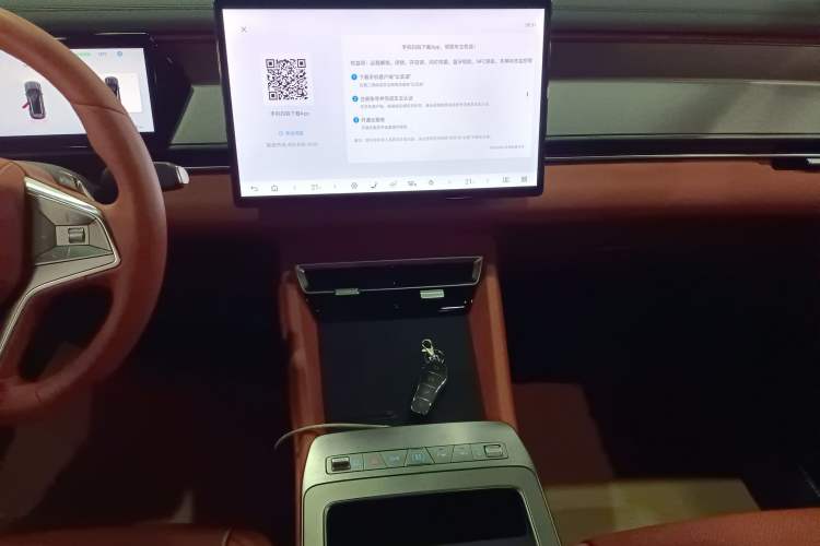 Used BYD Tang L 2025 EV with 670 km Range LiDAR and Premium Features Audio And AC Panel