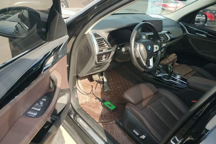 Used BMW X3 2021 xDrive25i Luxury Package Driver Seat