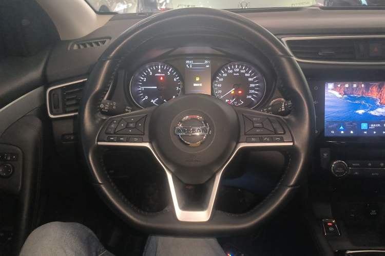 Used Nissan Qashqai 2022 2.0L CVT XV Premier Luxury Edition Steering Wheel