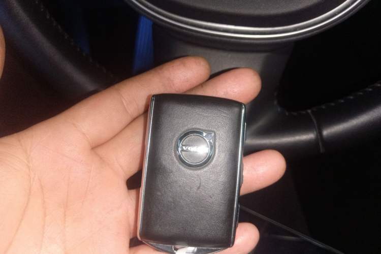 Used Volvo V90 2022 Cross Country B5 AWD Smart Range Edition