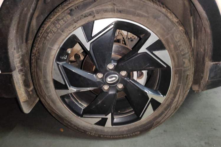 Used GAC Trumpchi GS3 2021 POWER 270T Automatic Luxury Edition Right Front Wheel Hub