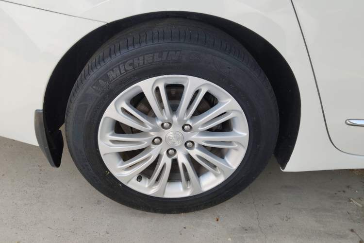 Used Buick LaCrosse 2018 20T Luxury Model