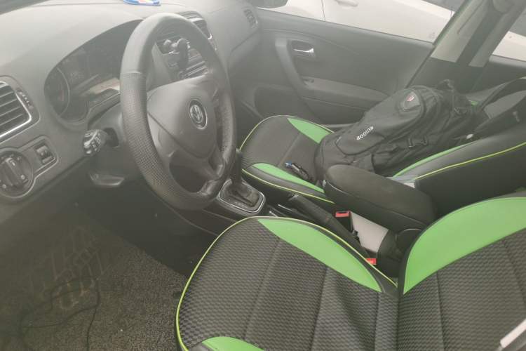 Used Volkswagen Polo 2014 1.6L Automatic Comfort Edition Left Front Seat