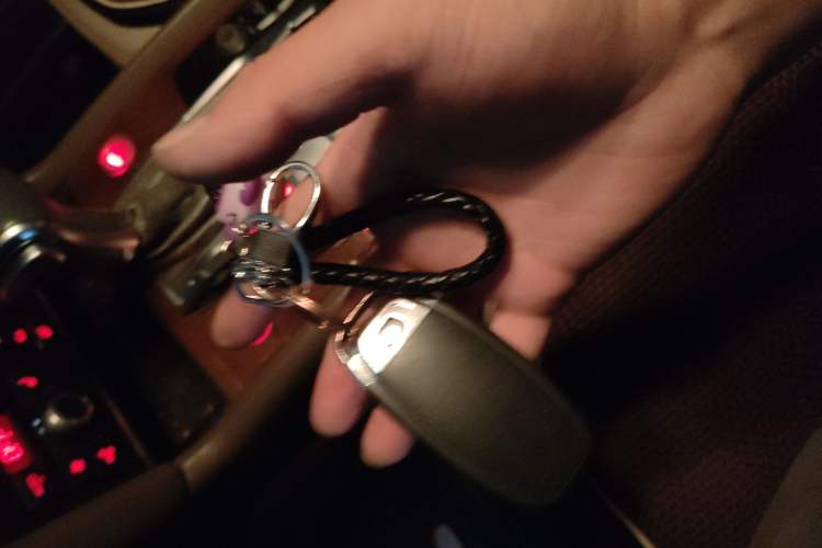 Used Audi Q7  Vehicle Key