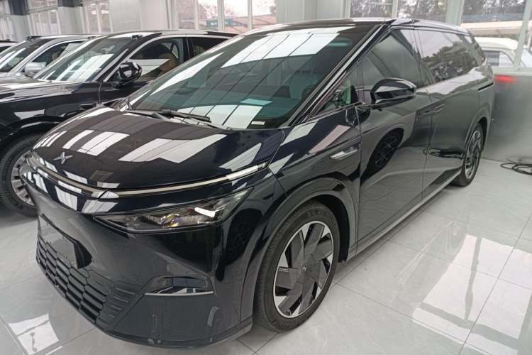 Used XPeng X9 2024 702 Ultra-Long Range Max