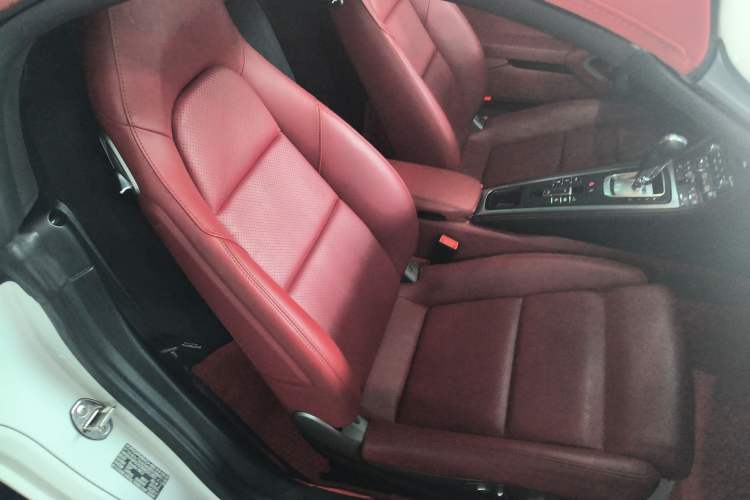 Used Porsche 718 2018 Boxster 2.0T
