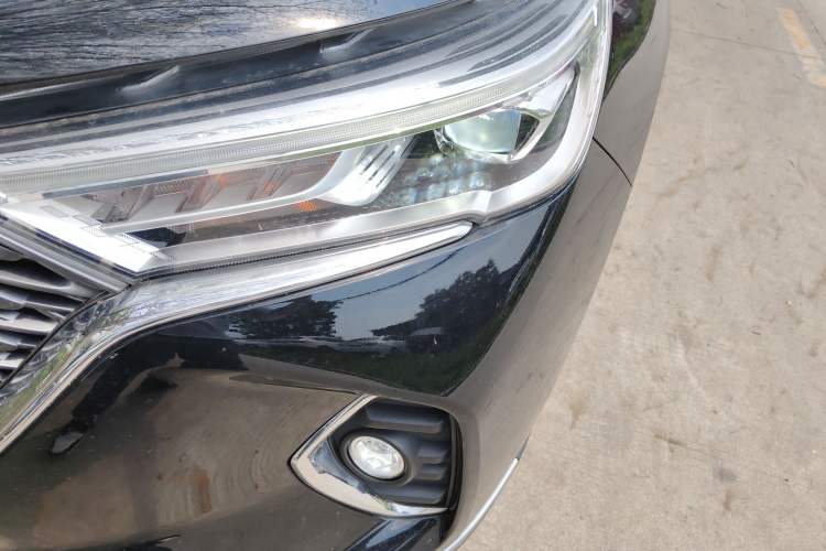 Used Haval M6 2021 PLUS 1.5T DCT Luxury Smart Connectivity Model Left Front Headlight