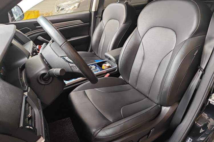 Used Haval H6 2018 Red-Label Sport Version 1.5T Manual Two-Wheel Drive Elite Model Left Front Seat