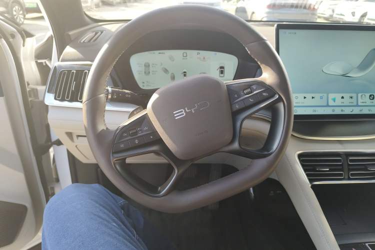 Used BYD Song PLUS New Energy 2025 DM-i 112KM Prestige Model