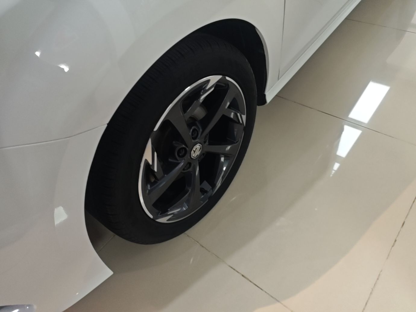 MG 5 2023 180 DVVT CVT Luxury Edition — снимка 10