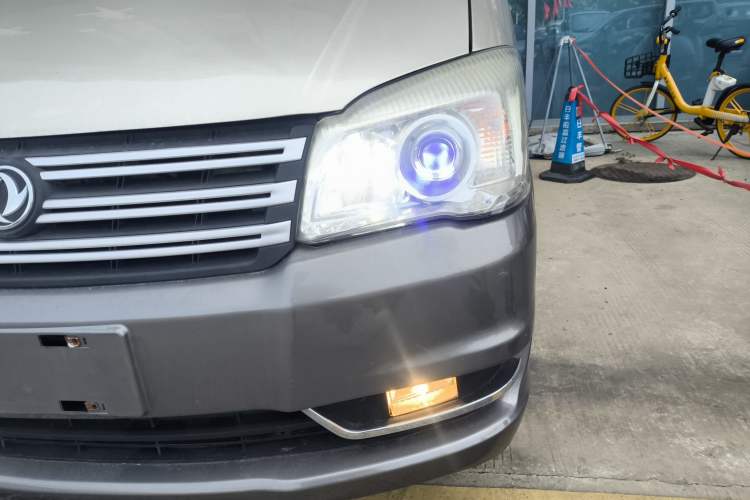 Used FORTHING Lingzhi 2017 M3L 1.6L 7-Seater Comfort Model
