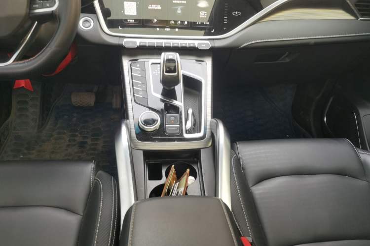 Used Geely Auto Emgrand X7 Sport 2020 1.8TD DCT Smart PRO Gear Lever