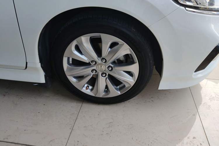 Used Honda Jade 2017 1.8L Automatic Classic Edition 5 seats
