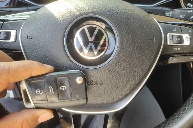 Used Volkswagen T-ROC 2022 280TSI DSG Two-Wheel Drive Elite PLUS
