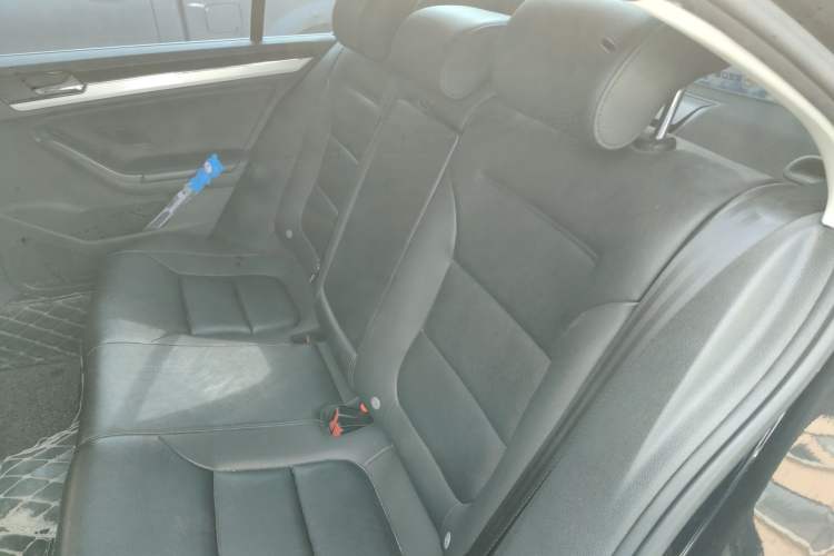 Used Volkswagen Sagitar 2017 1.6L Manual Comfort Model
