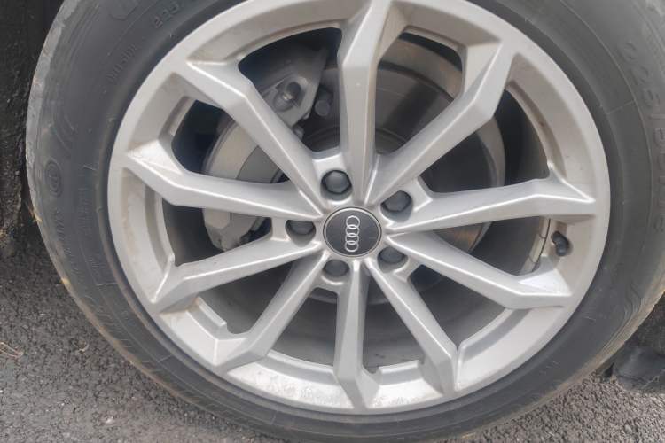 Used Audi A6L 2019 40 TFSI Luxury Prestige Edition Right Front Wheel Hub