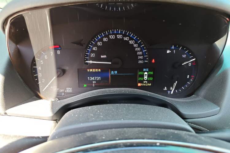 Used Cadillac ATS-L 2016 28T Tech Edition Odometer Close Up