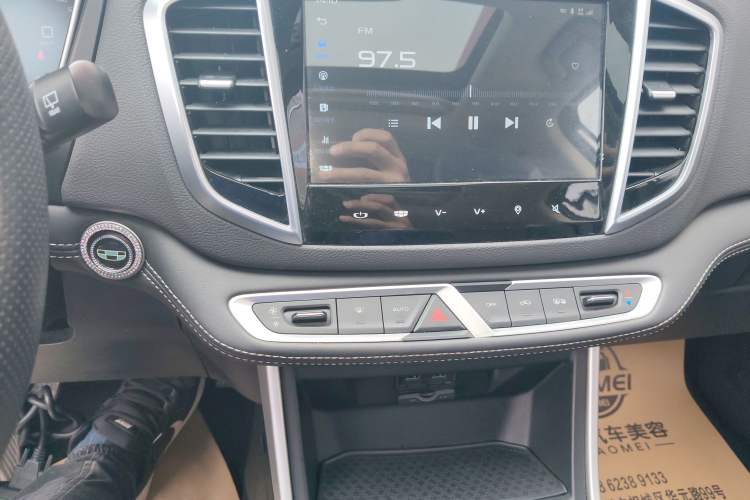 Used Geely Auto Vision X6 2019 1.4T Manual 4G Connect Luxury Model China VI Standard
