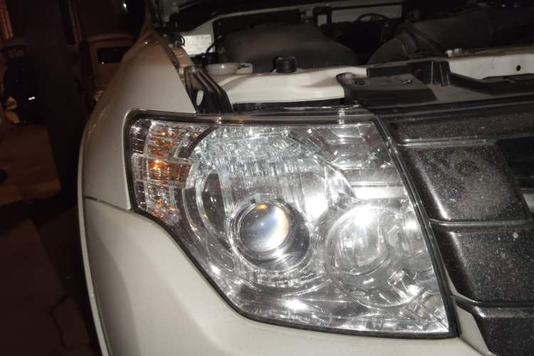 Used Mitsubishi Pajero 2015 3.0L Automatic Elite Overdrive Version China IV Standard