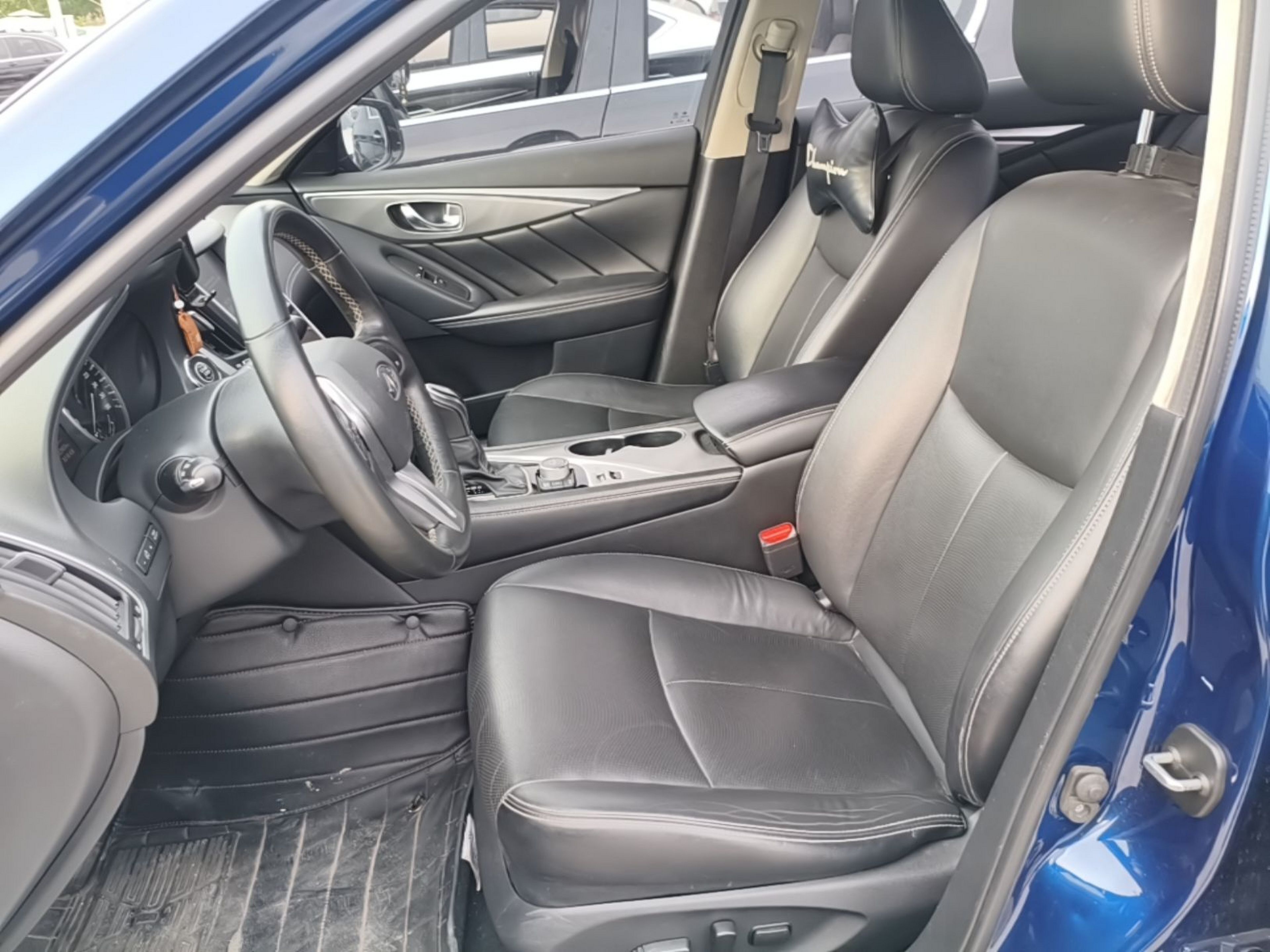 Interior delantero