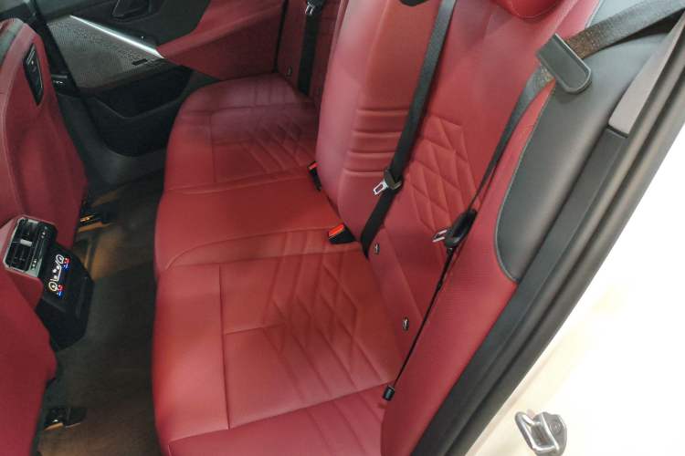 Used BMW i5 2025 eDrive 40L M Sport Package
