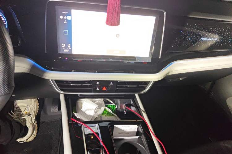 Used Volkswagen Teramont 2023 380TSI Four-Wheel Drive Prestige Flagship Edition Audio And AC Panel