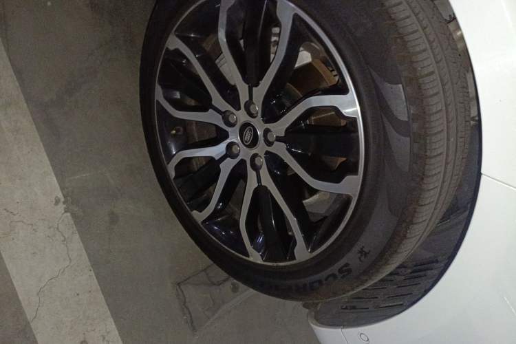 Used Land Rover Range Rover Sport 2022 3.0 L6 YAO Black Edition
