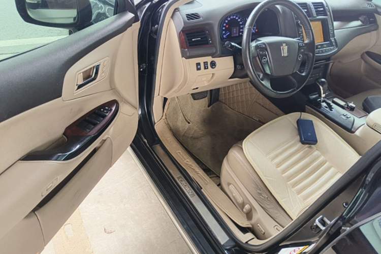 Used Toyota Crown 2010 3.0L Royal Saloon