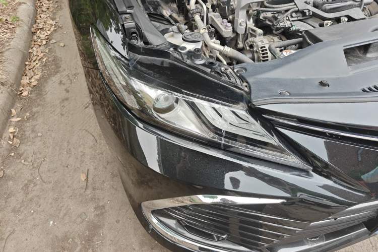 Used Toyota Camry 2021 2.0G Luxury Edition
