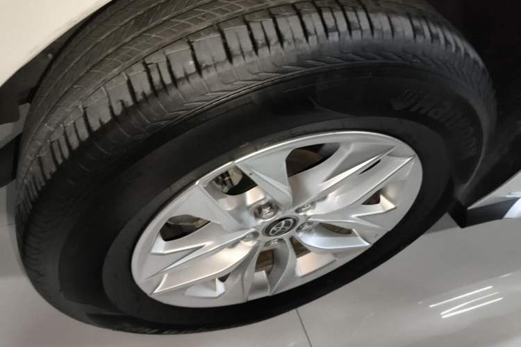 Used Toyota Granvia 2024 2.5L Hybrid Comfort Edition
