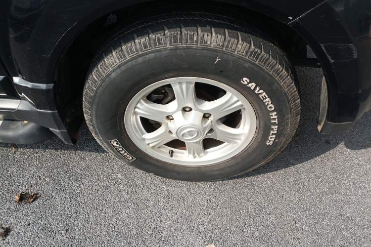 Used Haval H5 Classic 2011 Zhizun Edition 2.0L Two-Wheel Drive Luxury Model Right Front Wheel Hub