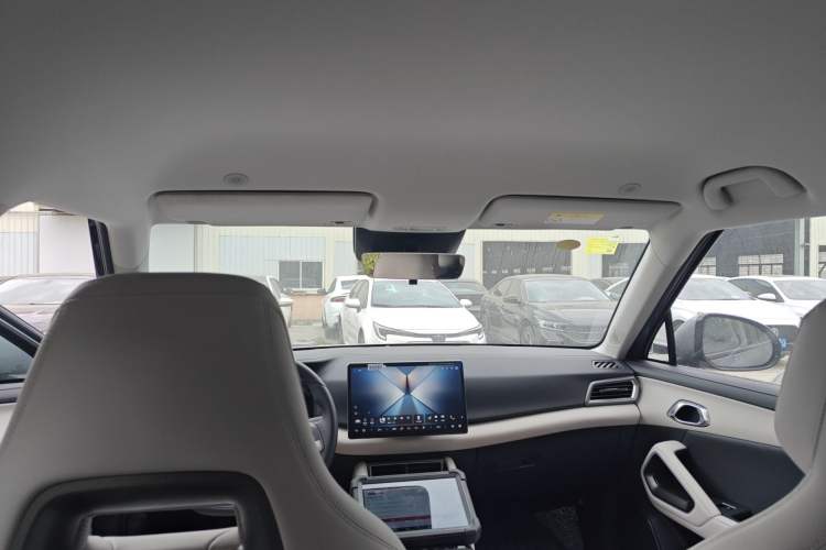 Used BYD Yuan UP 2025 Intelligent Driving Version 401 KM Dynamic Edition Headliner