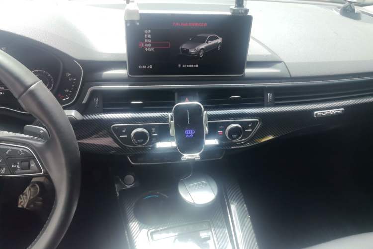 Used Audi A4L 2017 45 TFSI quattro Sport Edition Audio And AC Panel