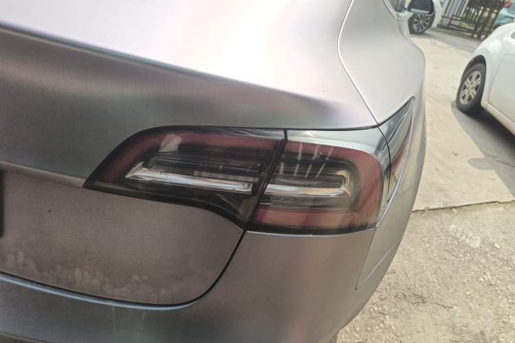 Used Tesla Model 3 2019 Long-Range Rear-Wheel-Drive Version