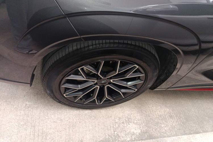 Used Oshan Z6 2022 Blue Whale 1.5T DCT Smart Edition
