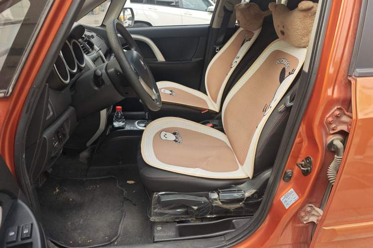 Used Changan CX20 2014 1.4L IMT Sunroof Navigation Version China V Standard
