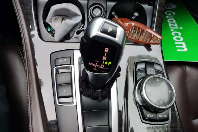 Used BMW 5 Series 2014 525Li Luxury Design Package
