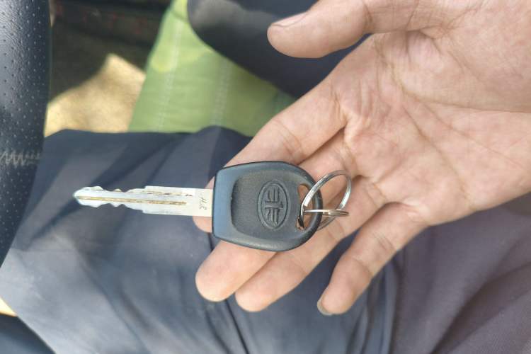 Used Oley Oley 2014 Hatchback 1.5L Manual Luxury Model
