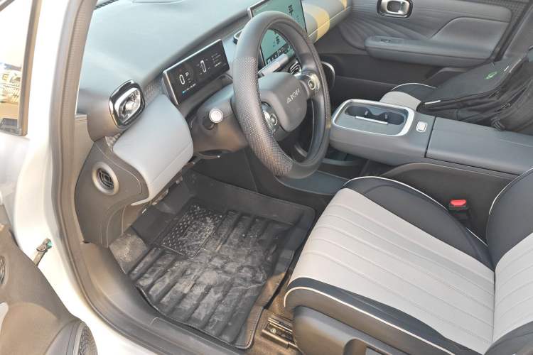 Used AION UT 2025 330 Starlight Edition