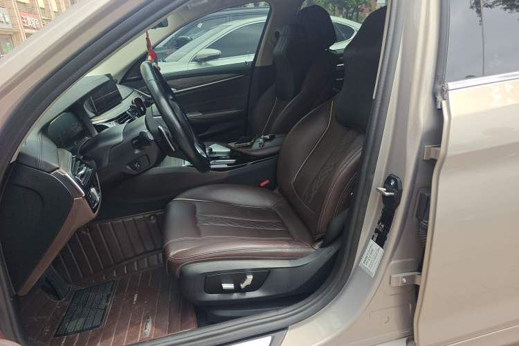 Used BMW 5 Series 2019 530Li Leading Model Luxury Package
