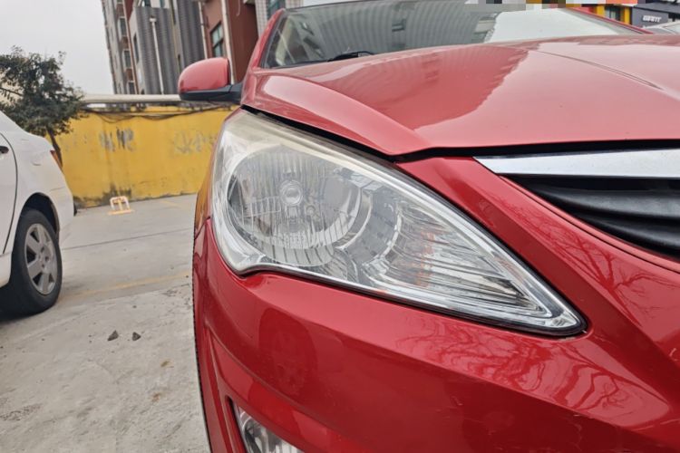 Used Hyundai Verna (older generation) 2010 Sedan 1.4L Automatic Comfort Model GS
