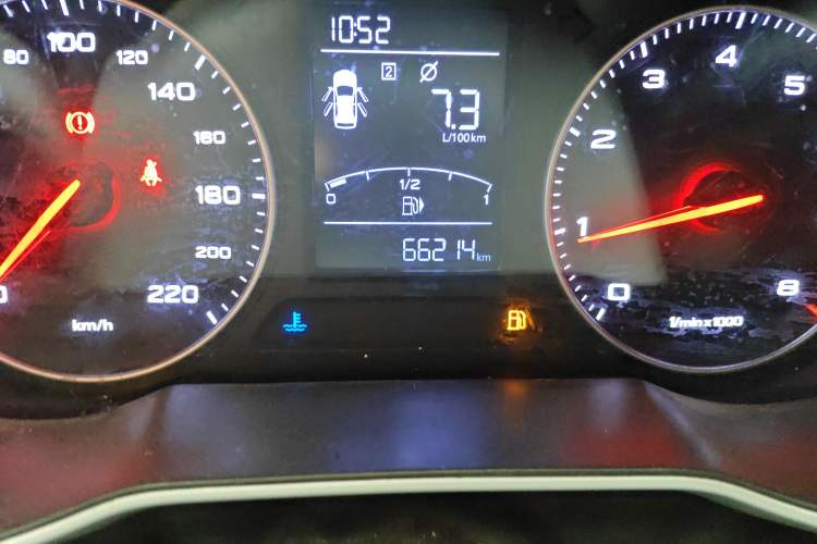 Used MG ZS 2018 1.5L Manual Luxury Version China V Standard