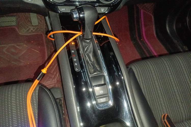 Used Honda Vezel 2017 1.8L CVT Front-Wheel Drive Pioneer Edition