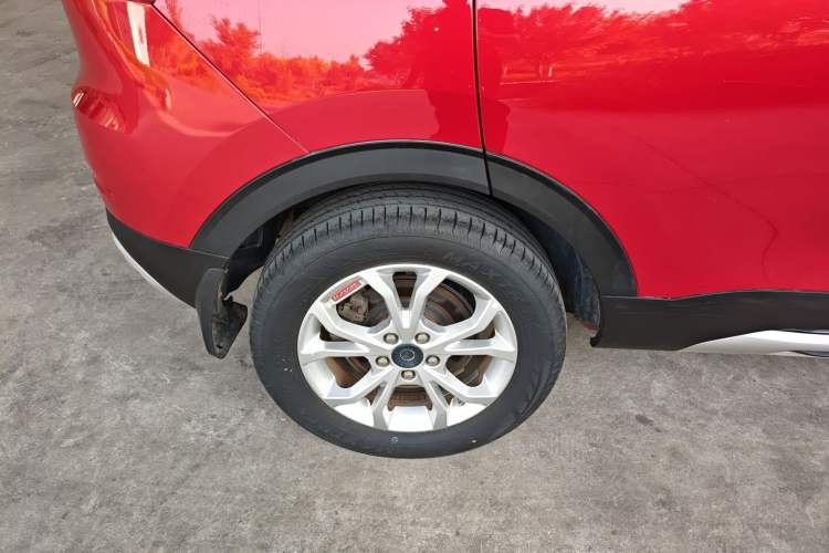 Used Haval H2s 2017 Red-Label 1.5T Dual-Clutch Elite Model
