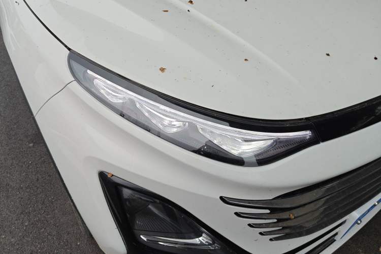 Used Bestune T90 2023 1.5T DCT Automatic Luxury Edition Right Front Headlight