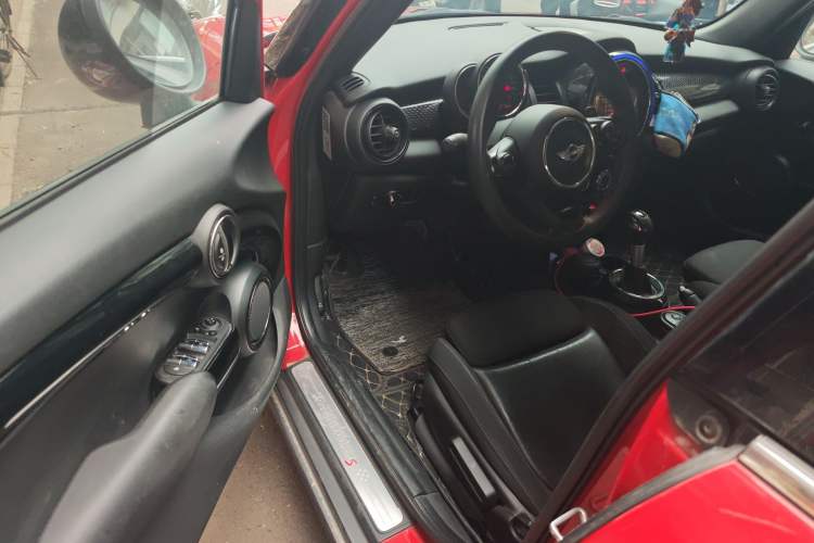 Used MINI 2016 2.0T COOPER S Five-Door Edition Driver Seat