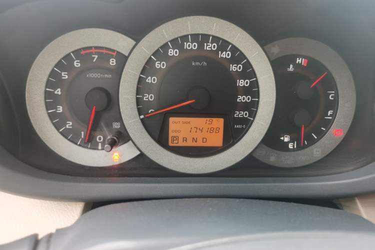 Used Toyota RAV4 2011 2.4L Automatic 4x4 Supreme Navigation Edition
