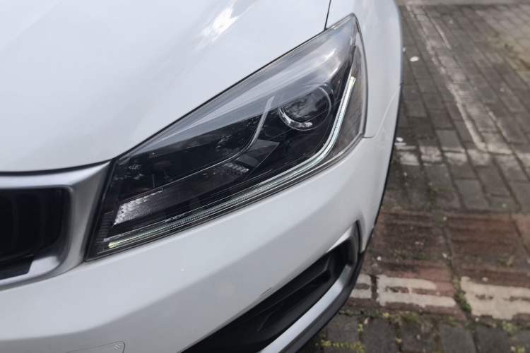 Used Geely Auto Vision S1 2019 Upgraded Model 1.5L Manual Elite Version
