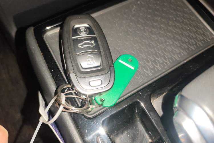 Used Hongqi E-QM5 2023 560km PLUS
